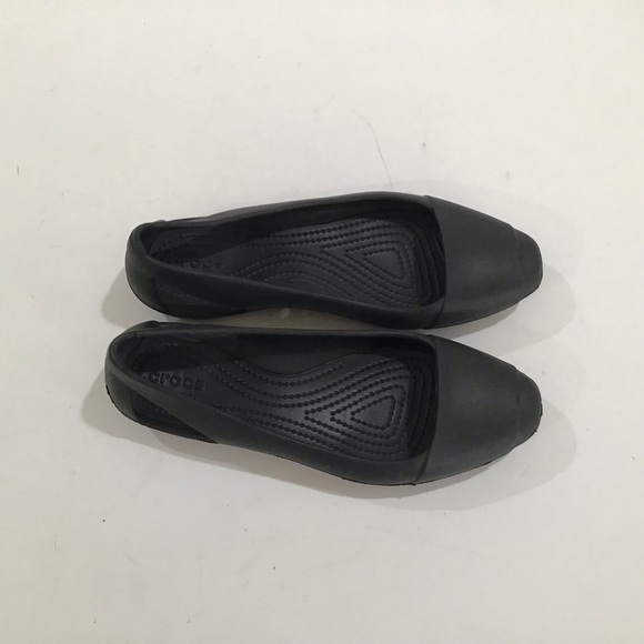 Crocs Black size 7 excellent preowned condition flats - Picture 2 of 5